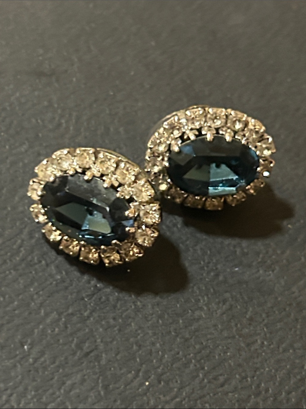 VTG RUNWAY PRINCESS Classic Blue Crystal Halo SAPPHIRE STUD Earrings -
